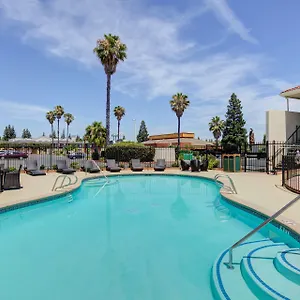 Western Sandman Hotel