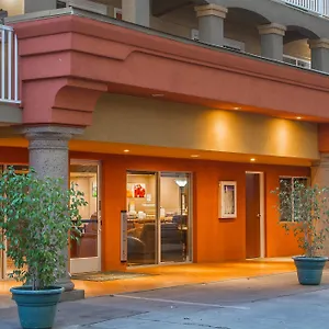 Inn Quality Convention Center