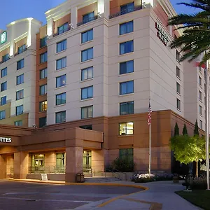 Embassy By Hilton Riverfront Promenade Hotel