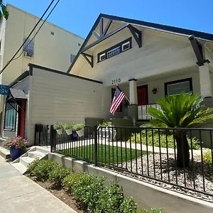 Bed & Breakfast Family Laundry &