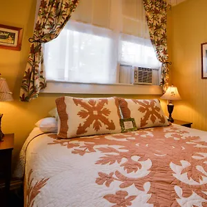 https://wailuku-guesthouse.lahainahotels.net