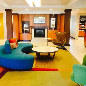 Hotel Fairfield And Airport Natomas
