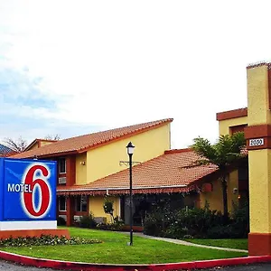 Hotel 6 Cal Expo