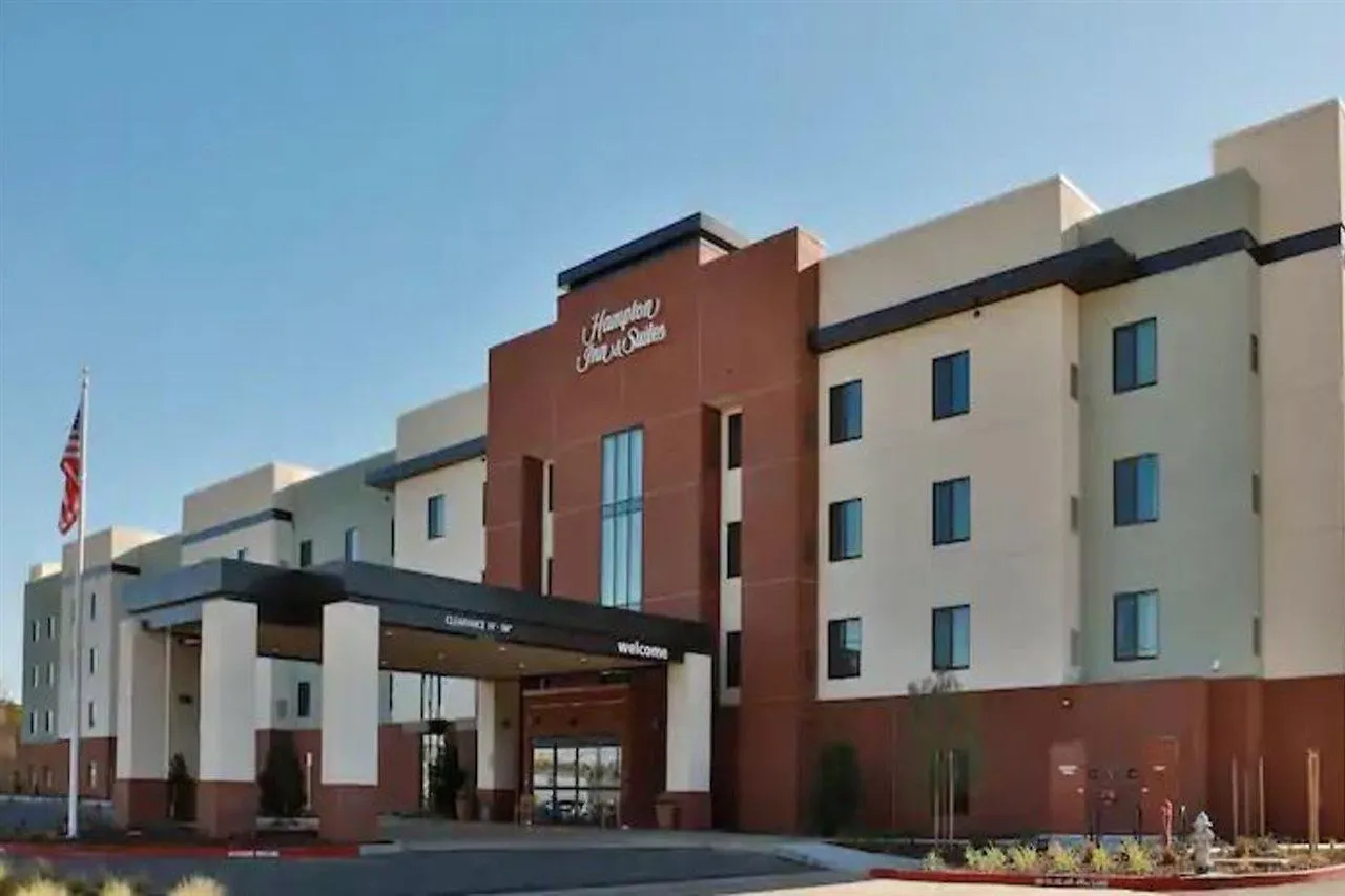 Hampton Inn & Suites Sacramento At Csus Hotel