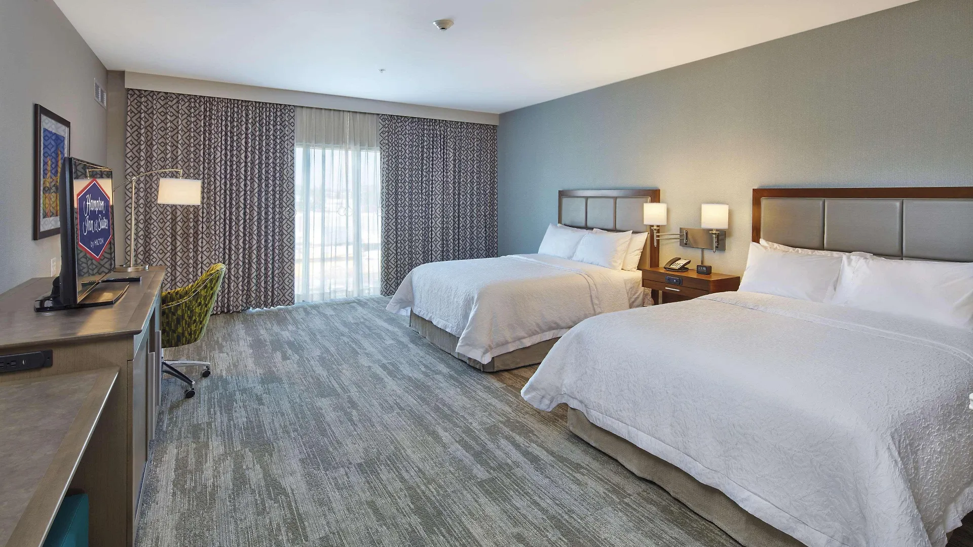 Hampton Inn & Suites Sacramento At Csus Hotel