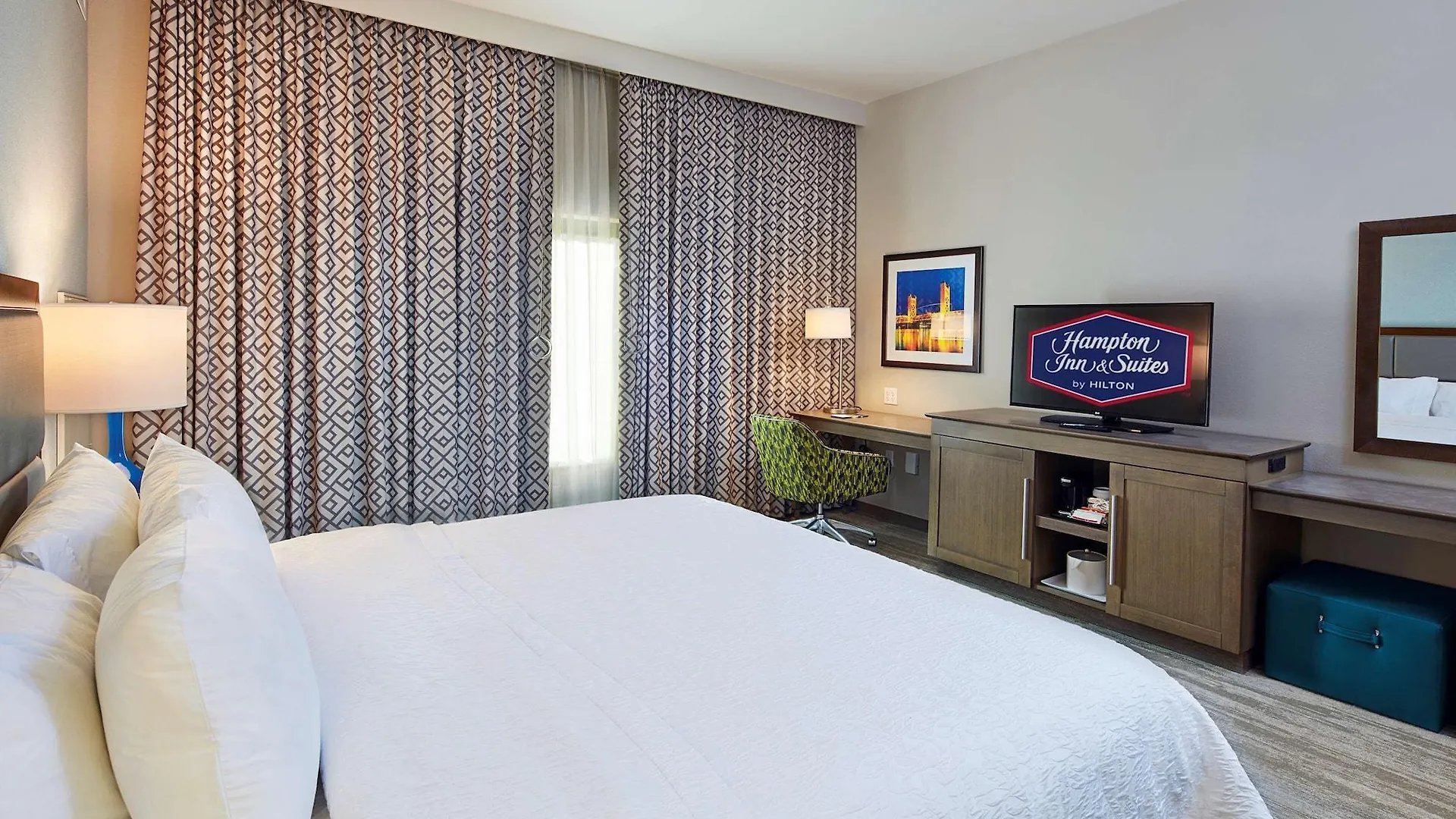 Hampton Inn & Suites Sacramento At Csus 3*,