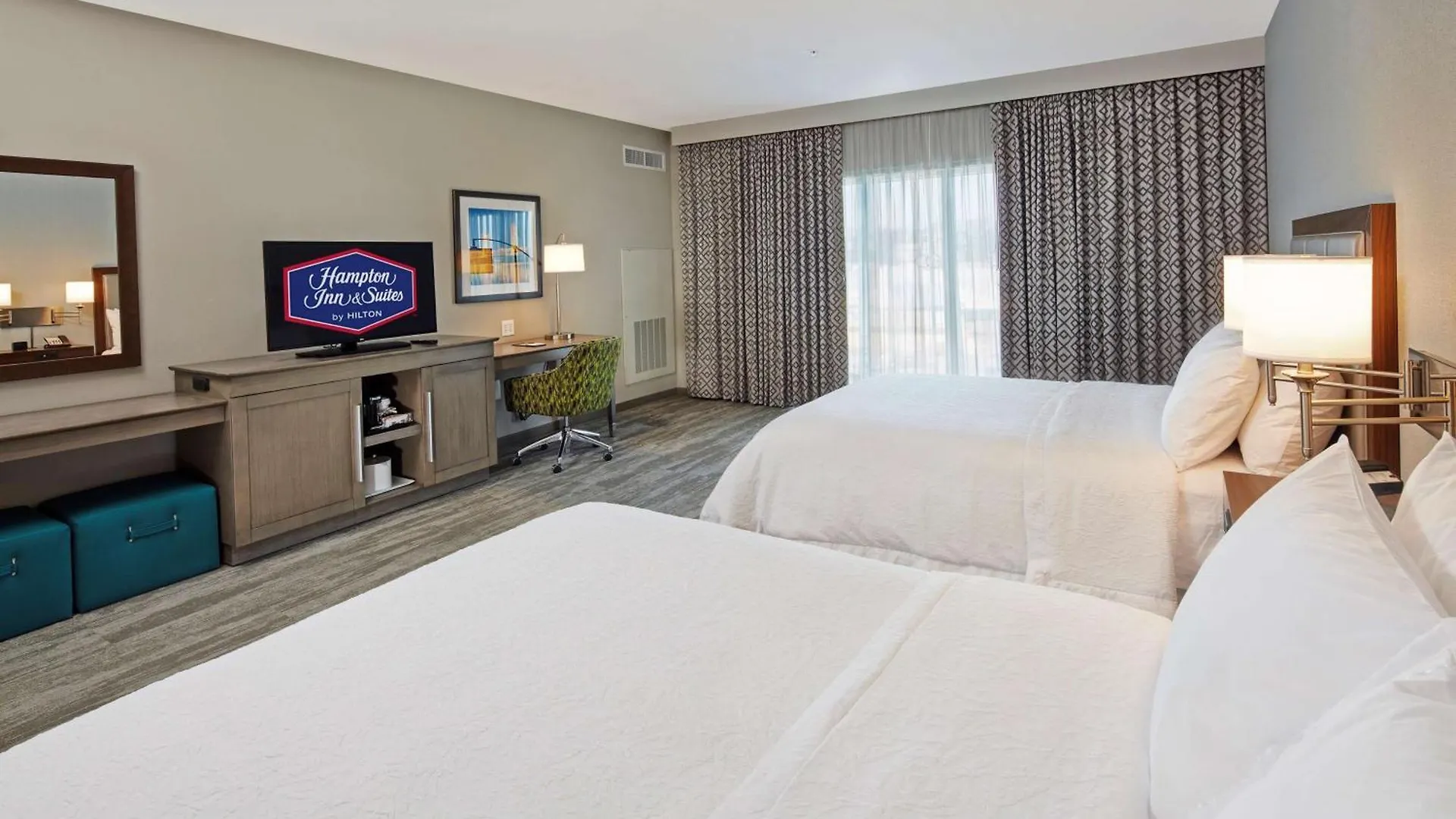 Hampton Inn & Suites Sacramento At Csus Hotel