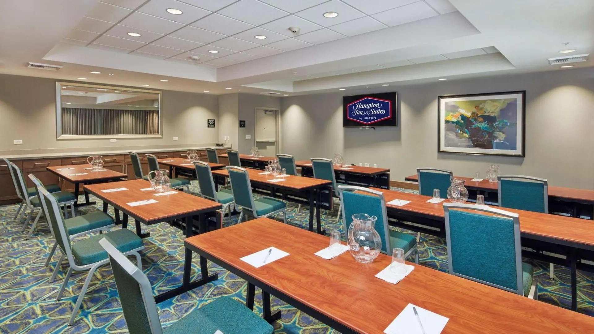Hampton Inn & Suites Sacramento At Csus Hotel